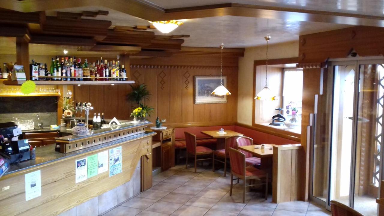 Albergo Alpino Арабба Екстериор снимка